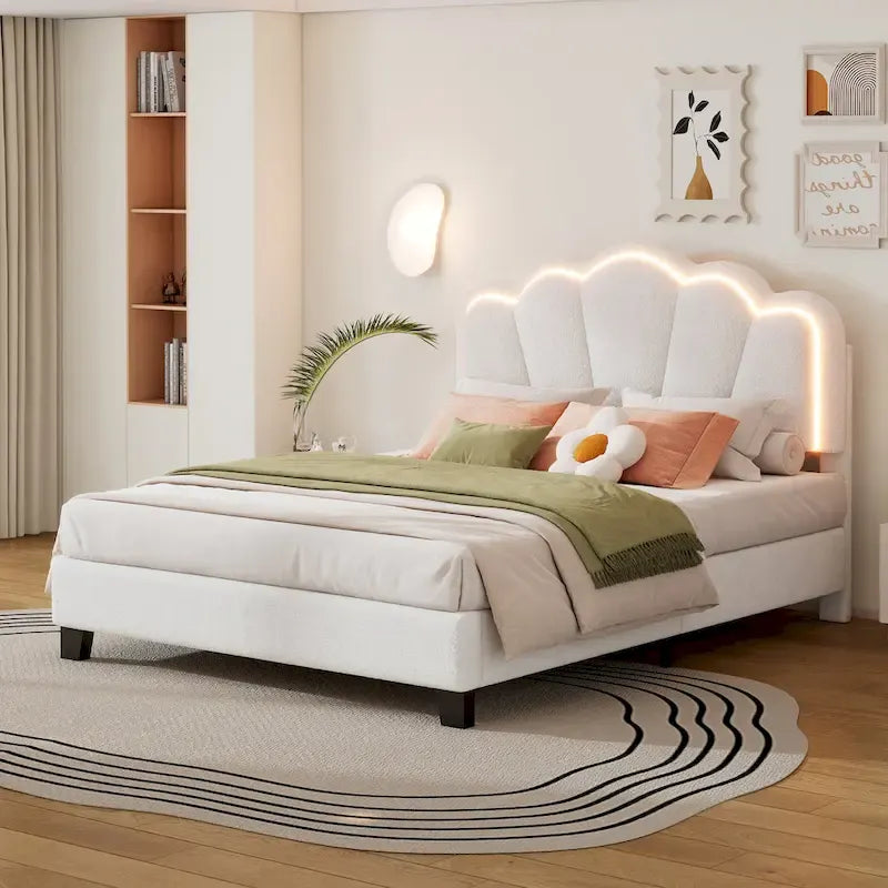 Lit rembourré sherpa grand format avec tête de lit florale à LED