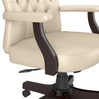 Chaise de bureau capitonnée à dossier haut avec accoudoirs