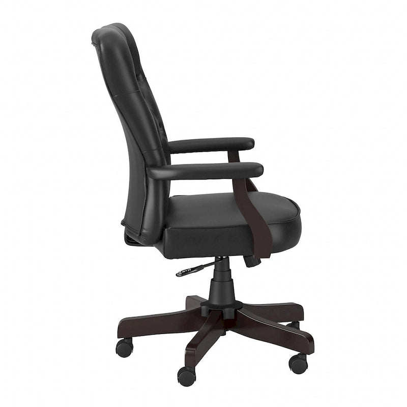 Chaise de bureau capitonnée à dossier haut avec accoudoirs