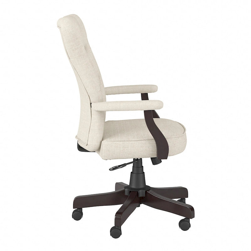 Chaise de bureau capitonnée à dossier haut avec accoudoirs